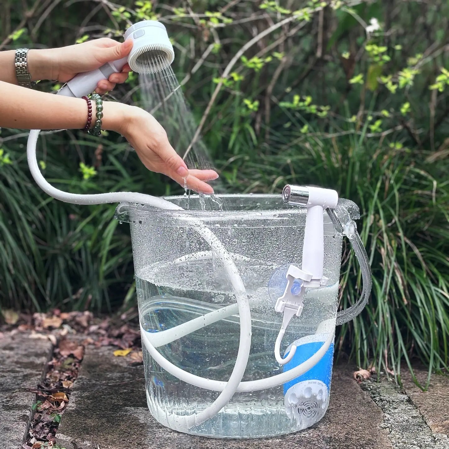🚿Portable shower, handheld electric shower, outdoor shower equipment for camping and hiking, pet cleaning, car washing, camping equipment, camping supplies, travel accessories, apartment shower tools